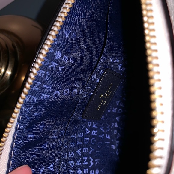 Kate Spade Side Bag - Picture 4 of 4